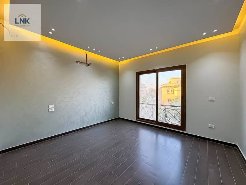 23 a8ca3086-2819-45c2-835f-cfd754aa7752. jpg