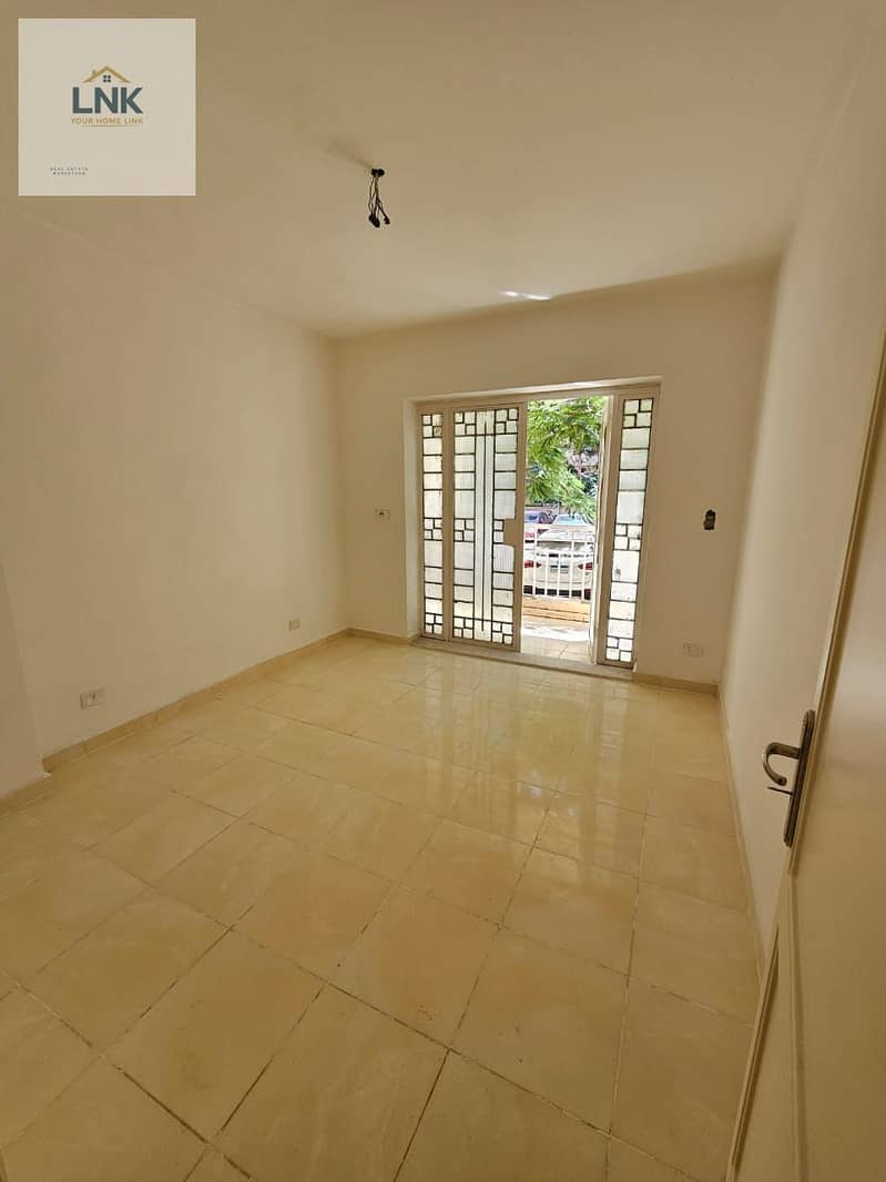 8 08739e9c-acf2-45df-b984-10828f1ecb73. jpg