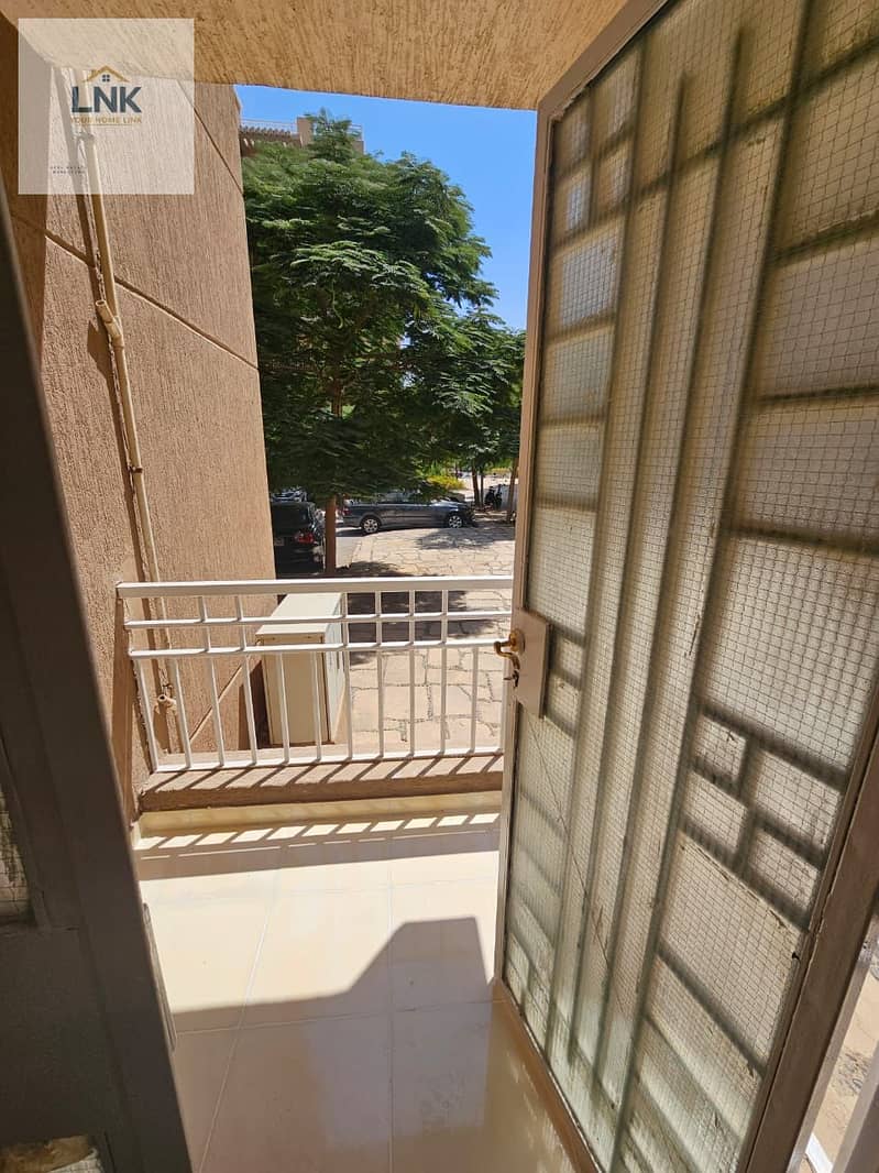 13 fbe7746f-bb5e-48a5-abd9-22c242bad6c0. jpg