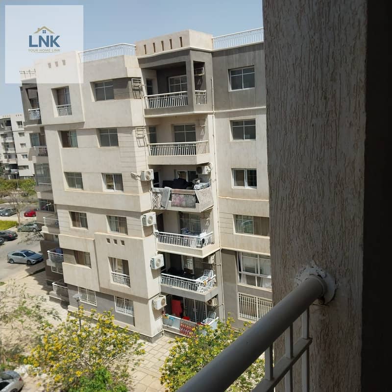 2 1ea8d6e0-1f9e-4129-a21d-b2bb95cd31fb. jpg