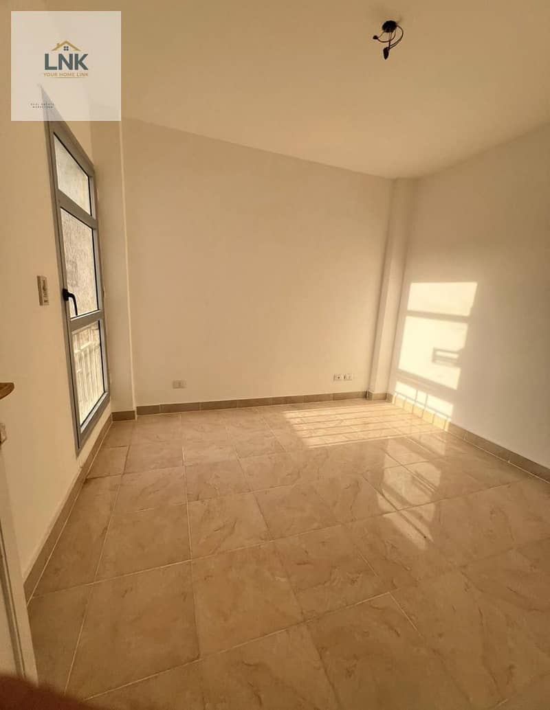 5 03f9349d-0ae8-4f2f-af80-b682052077cb. jpg