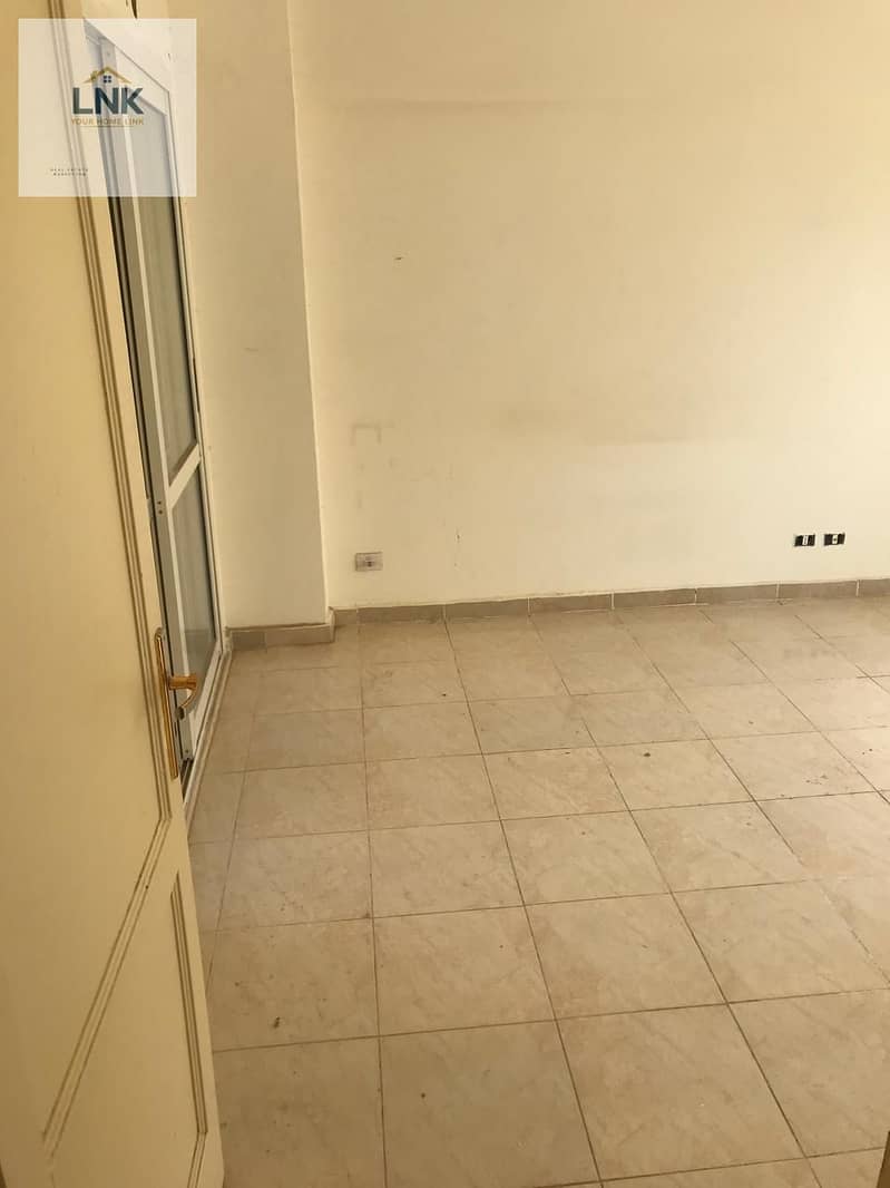 4 6fd9825a-5d37-4252-a87a-51d30bd2a51f. jpg