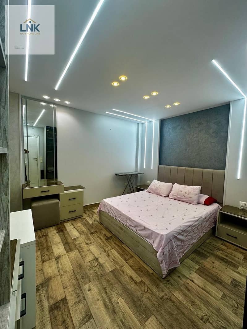 10 c04a09df-42de-4283-bfbd-405e0a0a9689. jpg