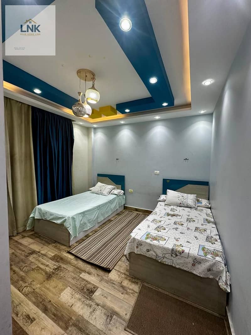 11 c95a2ea5-c3fb-4a09-a7ad-3d882c6482a3. jpg