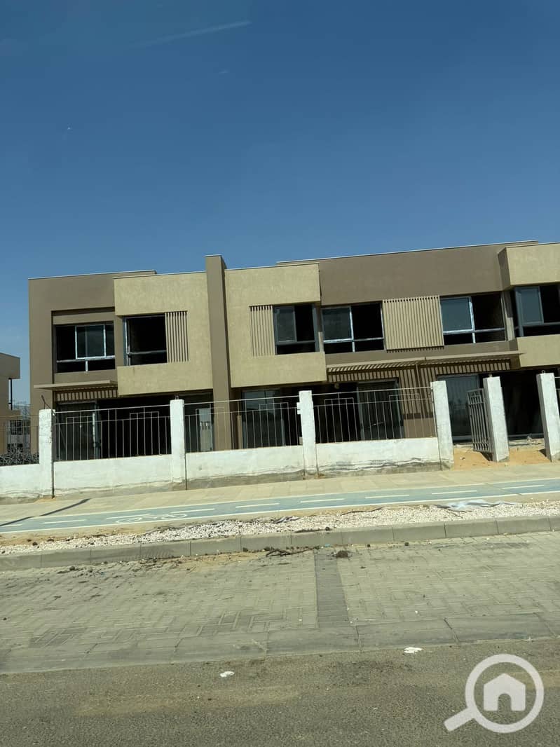 4 WhatsApp Image 2025-08-25 at 15.20. 19_f5a27776. jpg