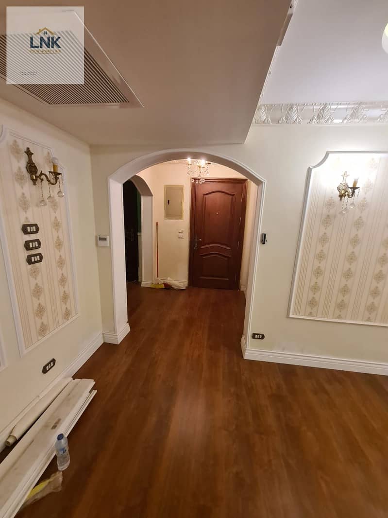 4 52a671fe-1dce-4748-ac3d-8e57edcb9e30. jpg