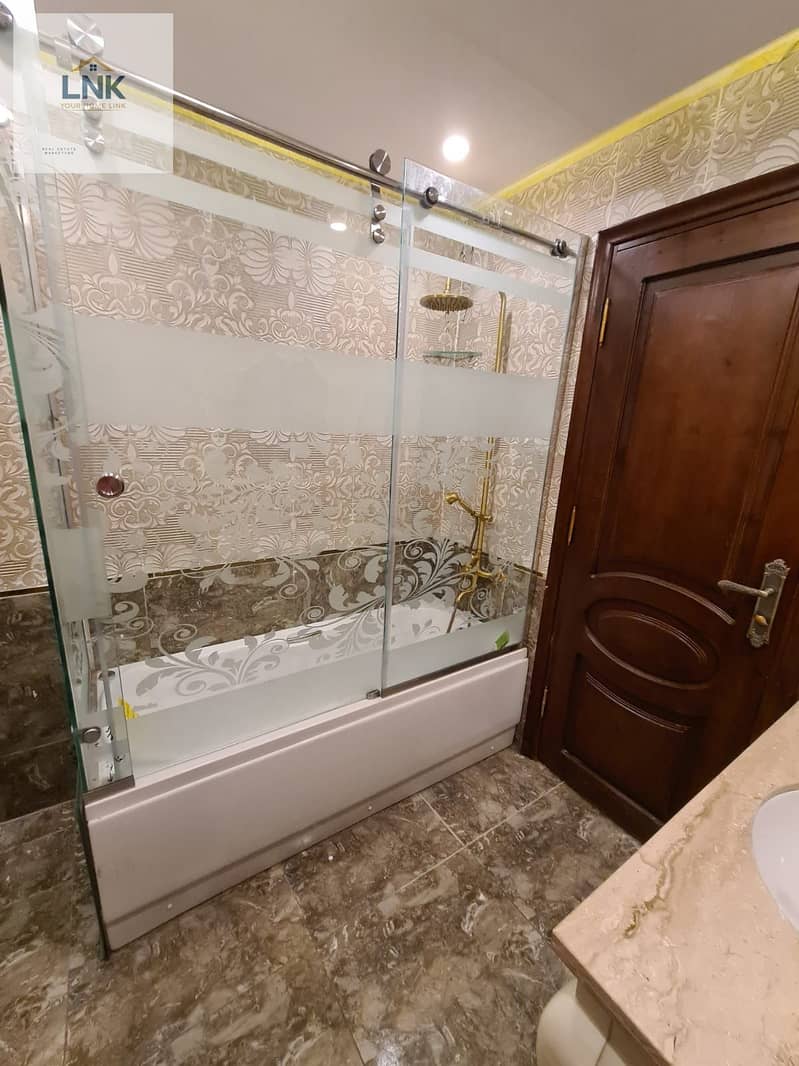 8 25997d35-7f1a-43d4-bacb-a326c0173099. jpg