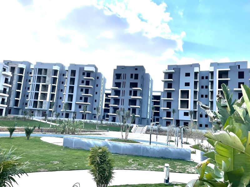 2 2e173a39-c9d0-4e6b-a6cf-40f0c4ff511c. jpg