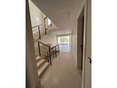 تاون هاوس 4 غرف نوم للايجار في الشيخ زايد، الجيزة - cab5a28f-9075-4941-8cbb-9d7249029fcd. jpg