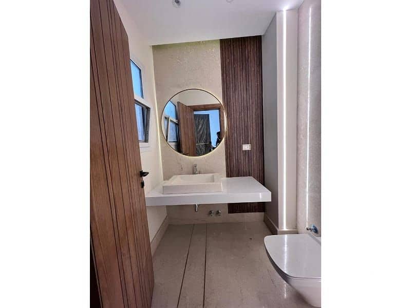 5 b6d901e1-b7a7-4ef9-8d1f-b093397dd93d. jpg