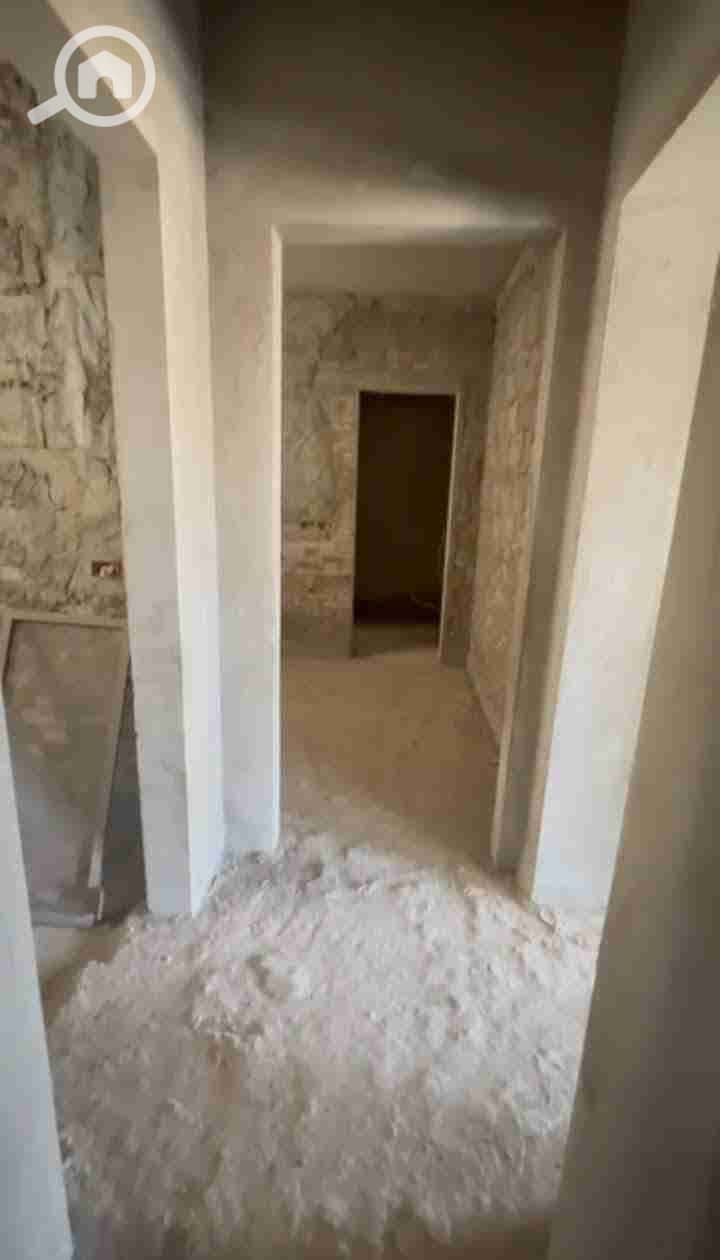 9 5625818b-3853-4bd1-825c-bcdc25cdef48-1_all_209156. jpg