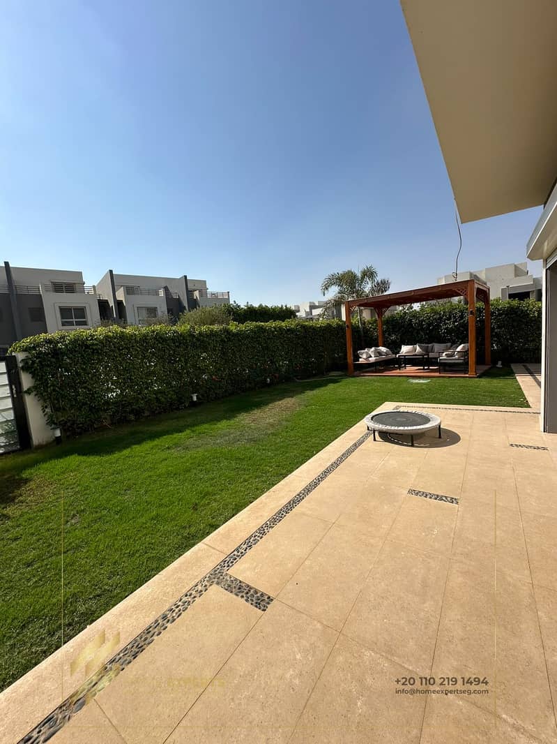 14 70f4fb27-e0cc-4a7a-8fc0-24d84f2c92fd. jpg