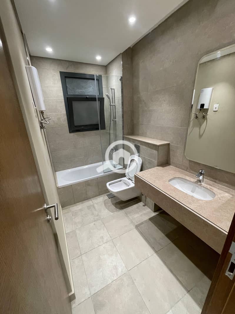 11 WhatsApp Image 2025-10-02 at 9.45. 06 PM. jpeg