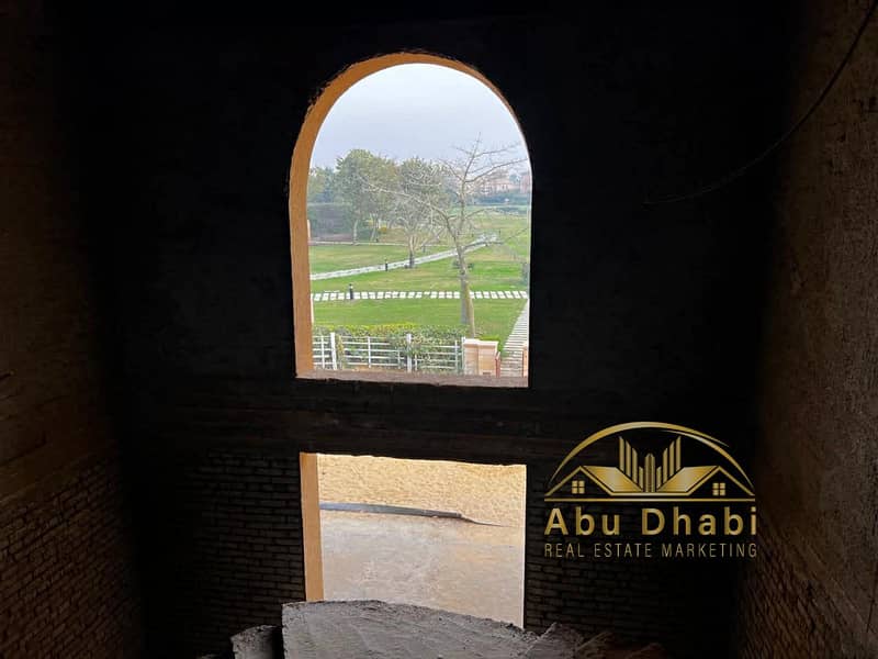 8 893198d5-fc62-4038-a851-e4f50cf3739c. jpg