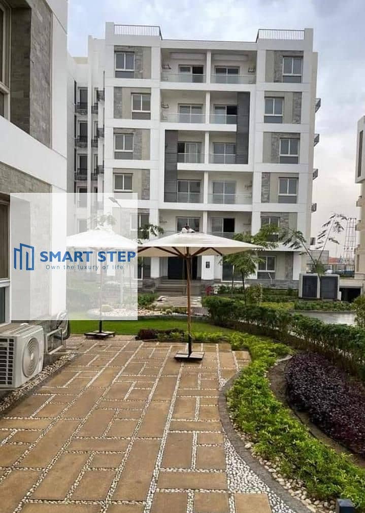 12 afe5773b-94b7-40cb-a74f-9a6e8eb07ca9. jpg