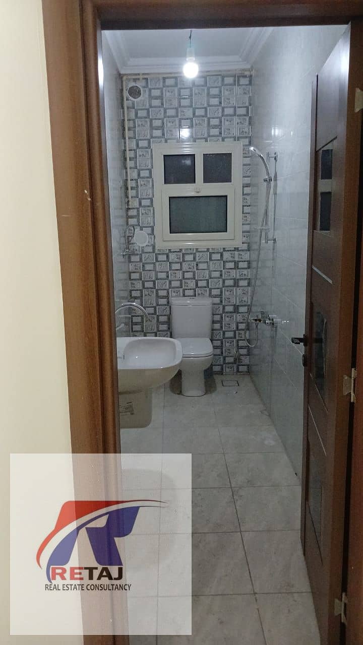 6 6eea8f2e-2dfe-48fd-8e9b-5f5f39ed7f4c. jpg