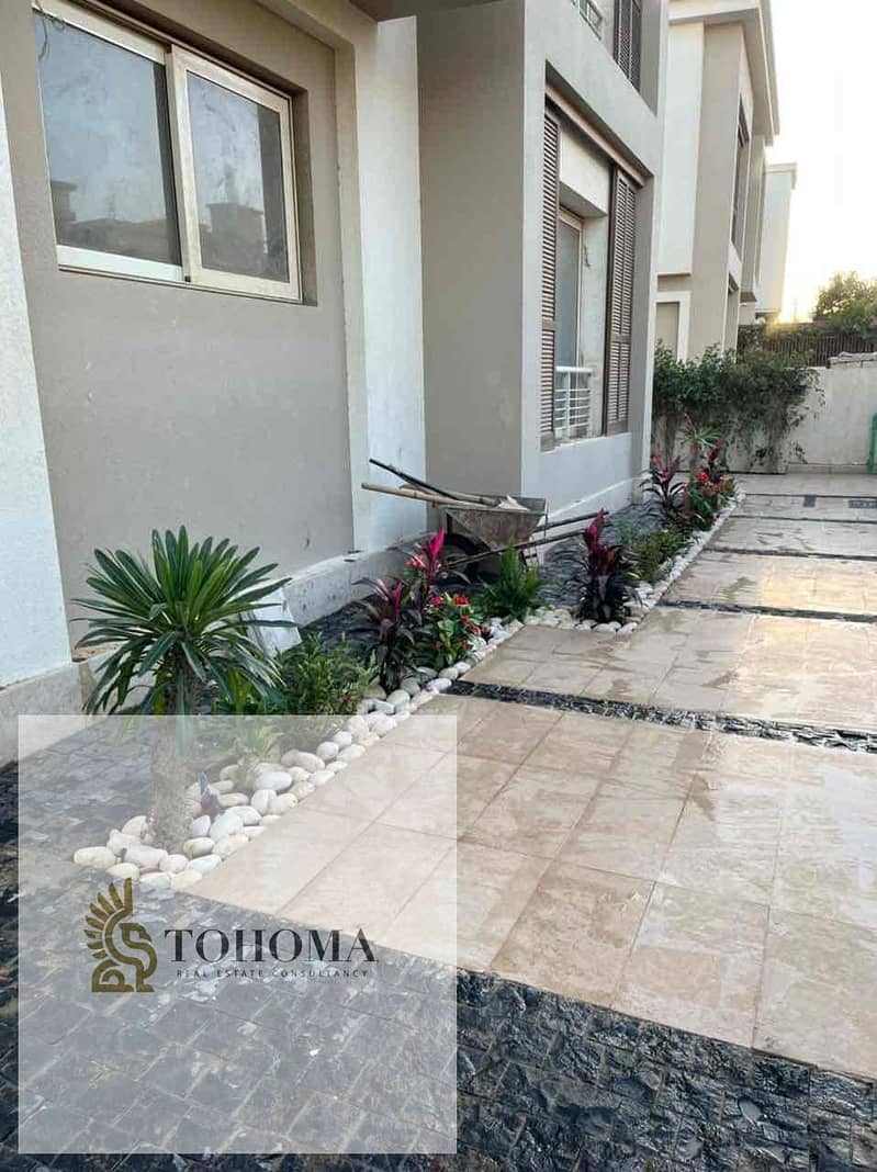 9 e592cefc-ec8b-438c-b181-3aa6a0c34e74. jpg