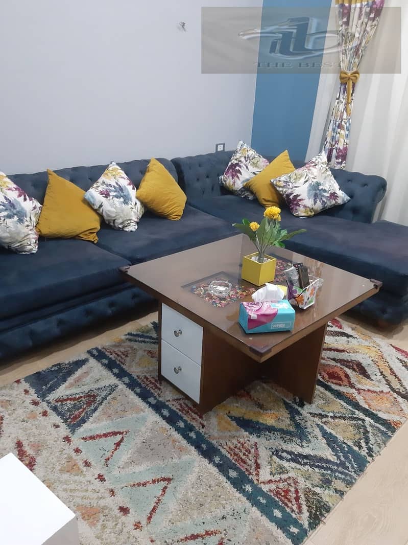 12 12db2f82-7d67-4baf-8b54-b988857e63f3. jpeg