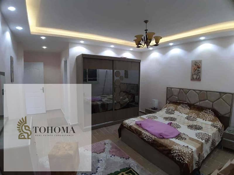 4 bf7b066e-e2e8-4f85-844f-c2e6782f3b79. jpg