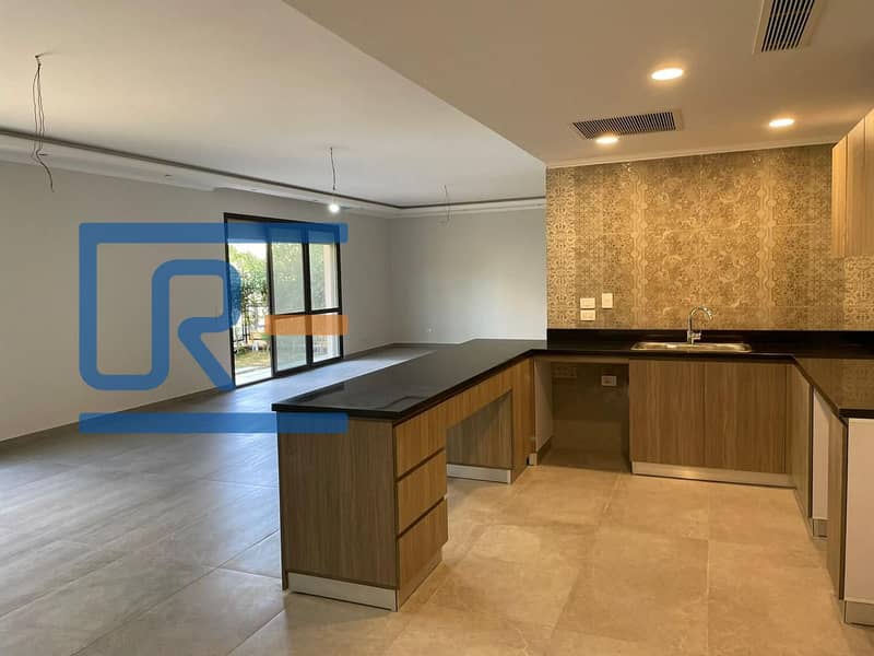 4 7b022344-013b-4a6e-b4c5-2744275f925c. jpeg