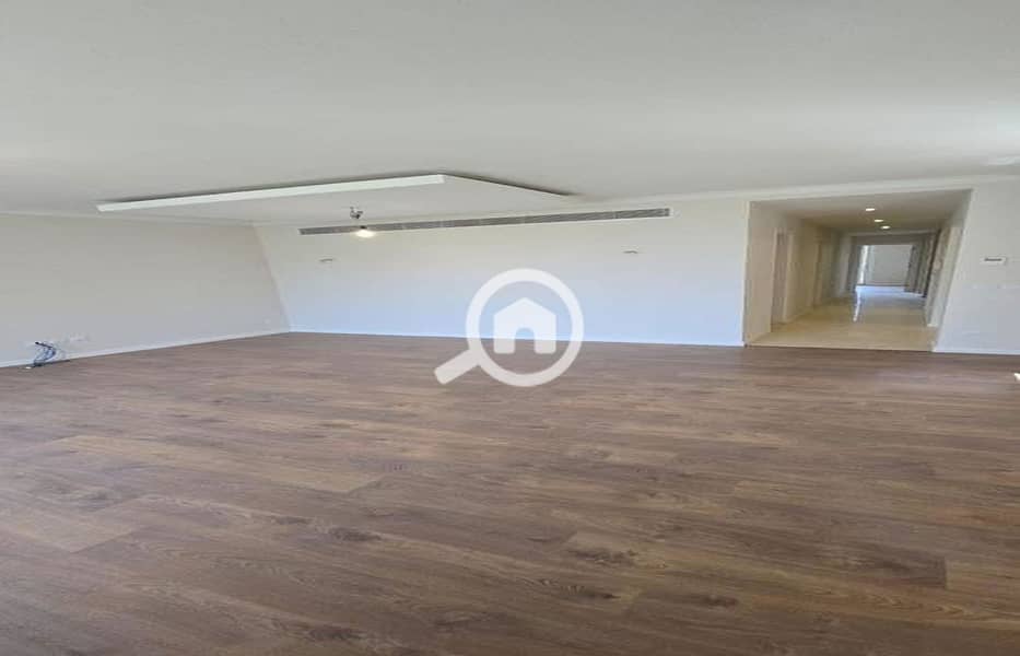 3 8162de32-a2ef-4c04-8c2a-eccc4a11b6f7_1400x900. jpg