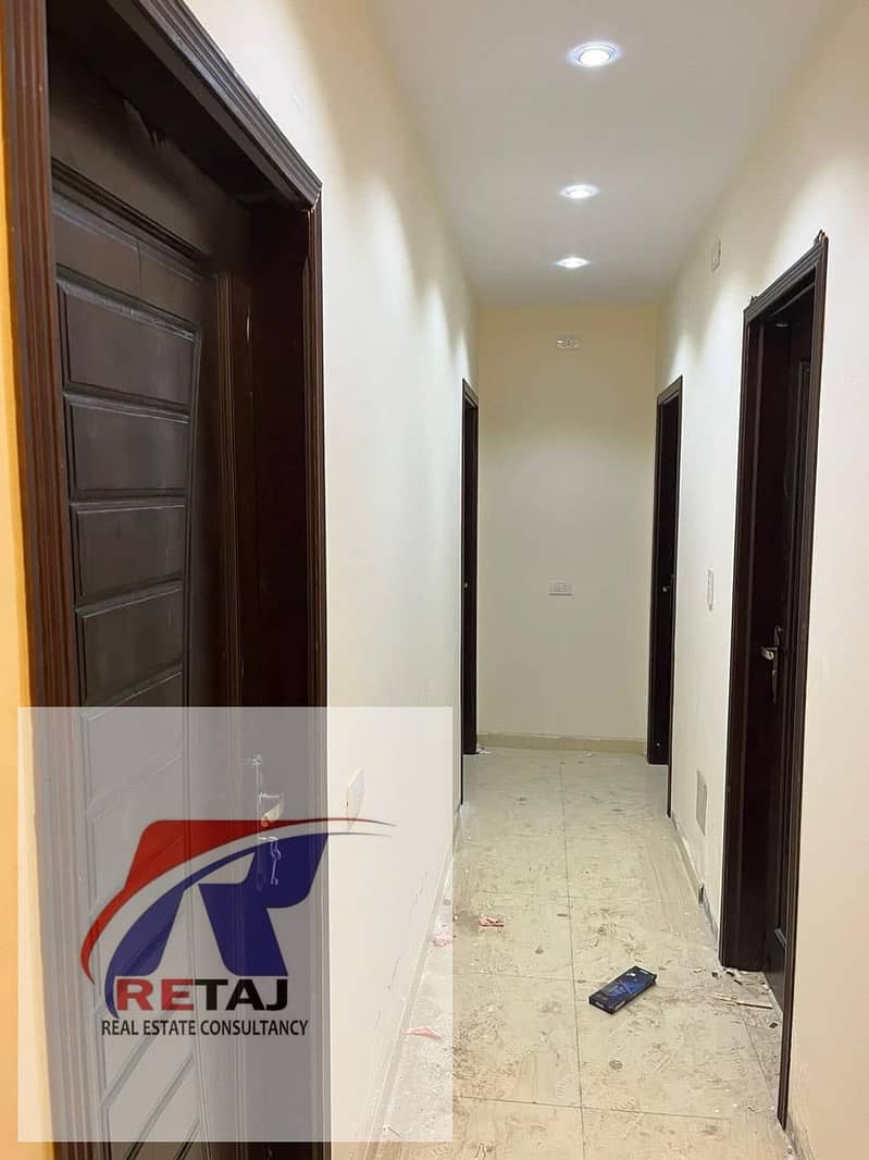 8 856009fe-e00a-4664-8542-9a12d1d575c4. jpg