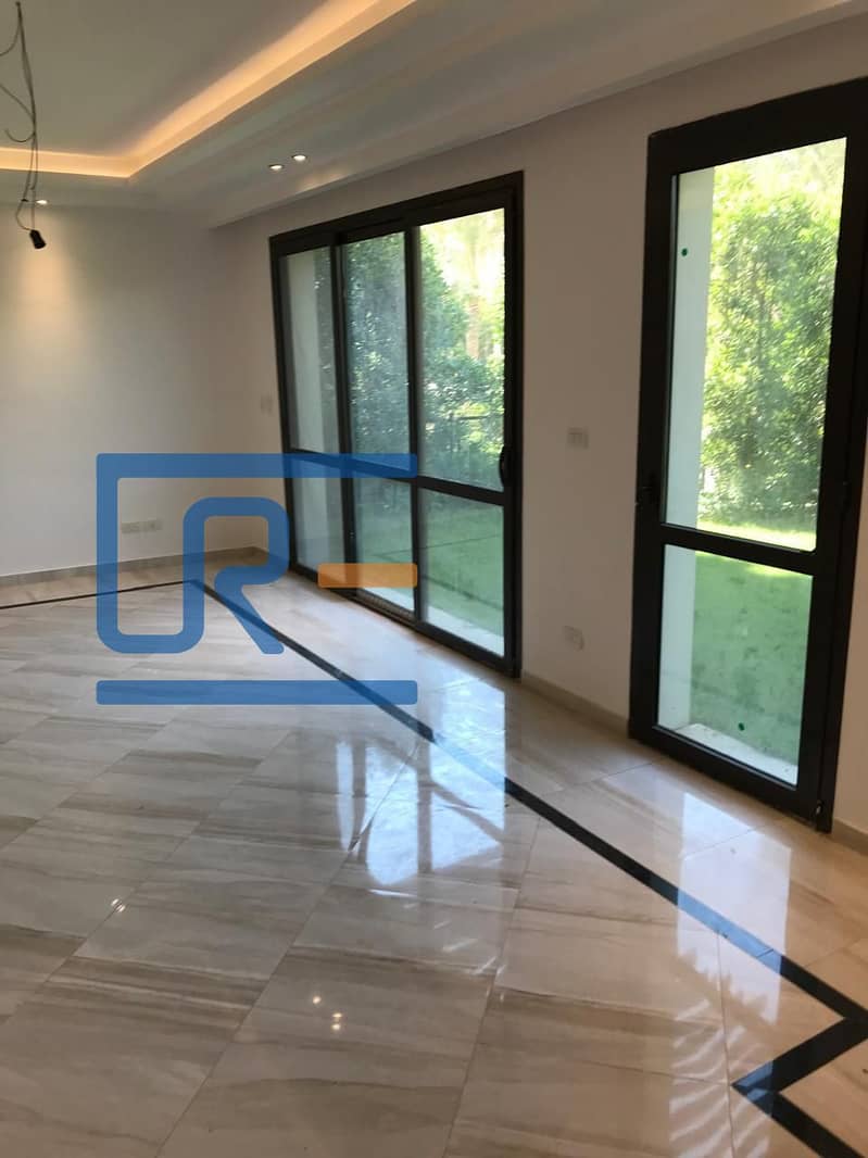 4 18c0c38d-47e1-4cab-9d45-04db603f160c. jpeg