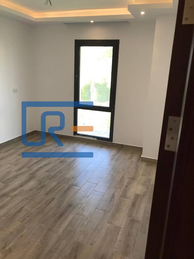 7 98d8a5d9-7e1f-4c7f-8f22-b214227b938c. jpeg