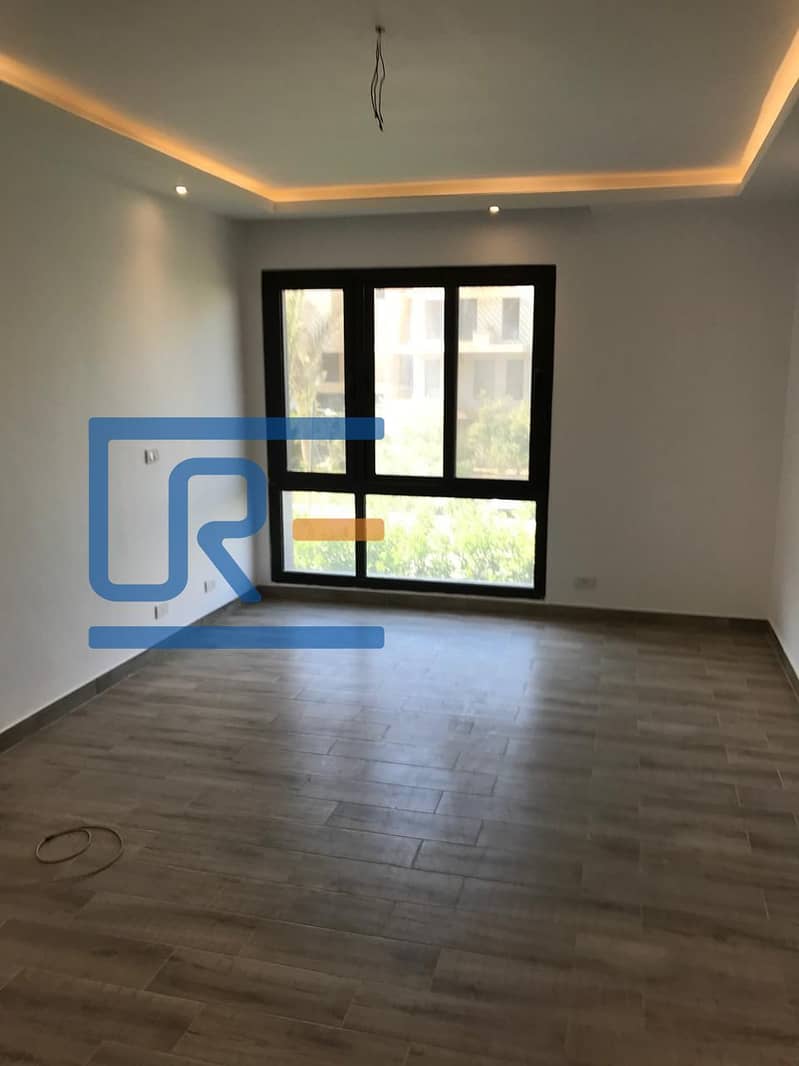 12 74178490-0178-49c8-be52-eef7147ed5a6. jpeg