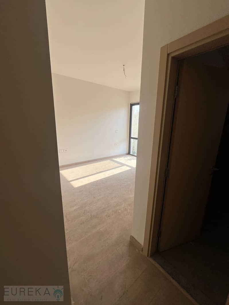 4 WhatsApp Image 2026-01-18 at 11.55. 03 AM (1). jpeg