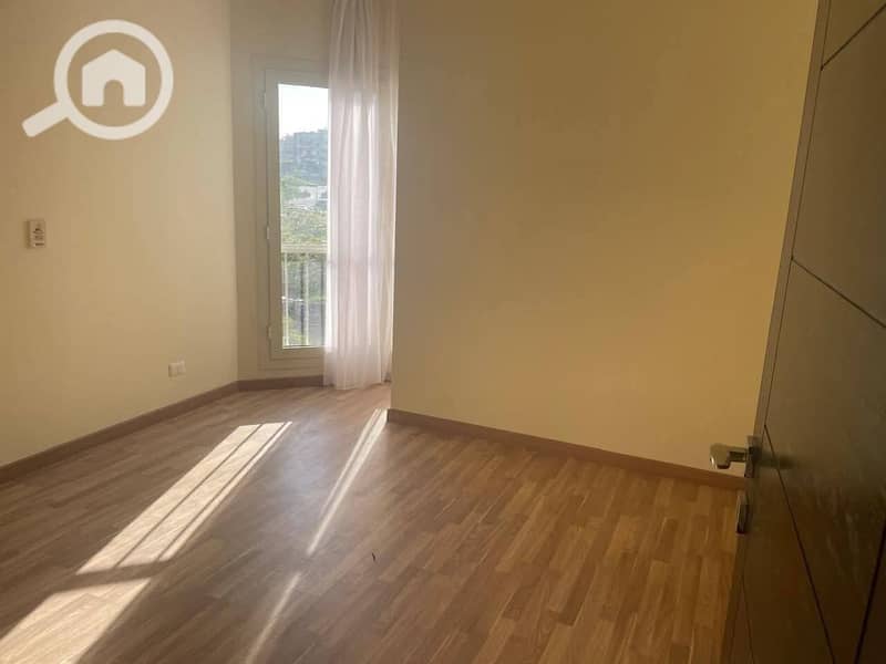 8 WhatsApp Image 2025-10-15 at 3.09. 02 PM. jpg