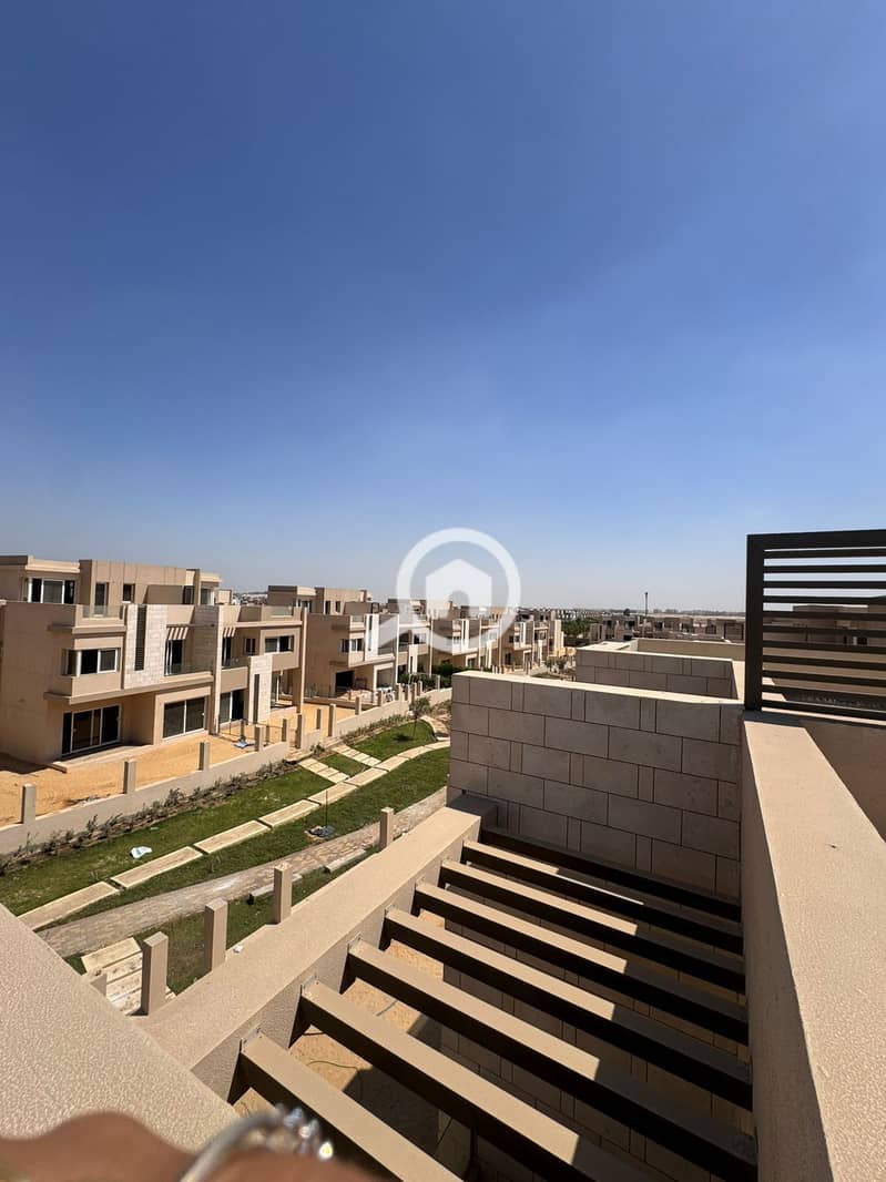 5 WhatsApp Image 2025-12-16 at 15.09. 06_1c95a59e. jpg