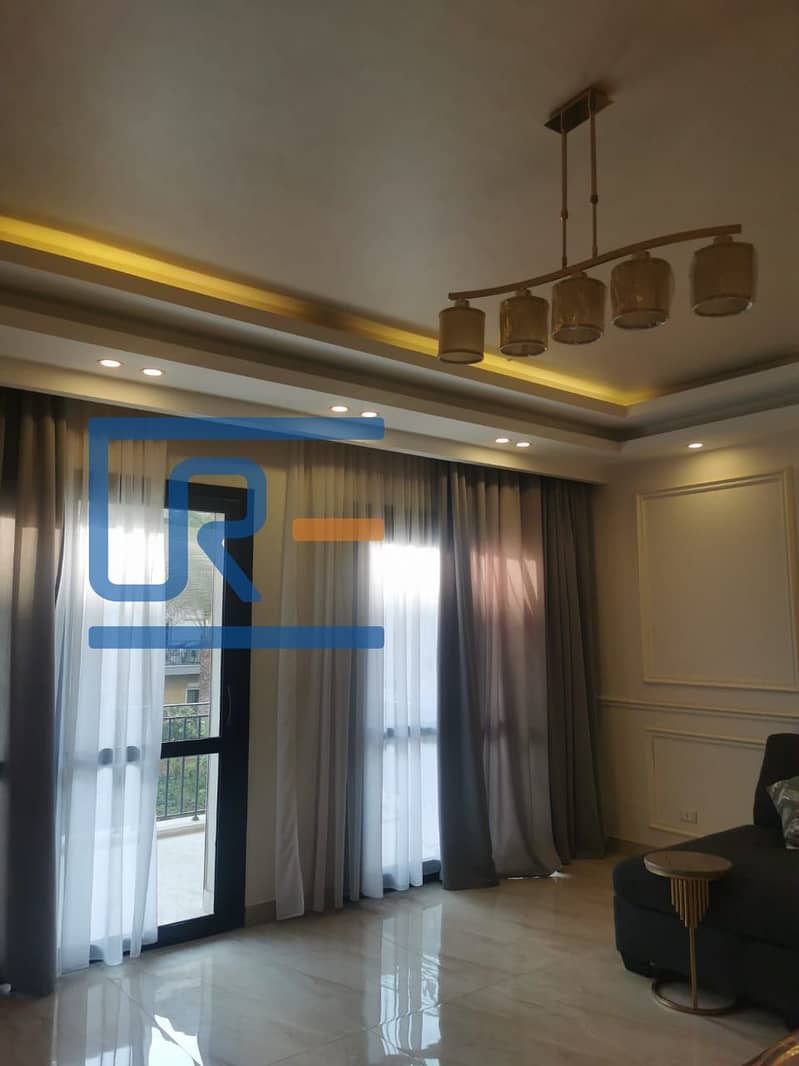 4 4fdbed5b-90a1-4787-a159-06dc46cc6823. jpg