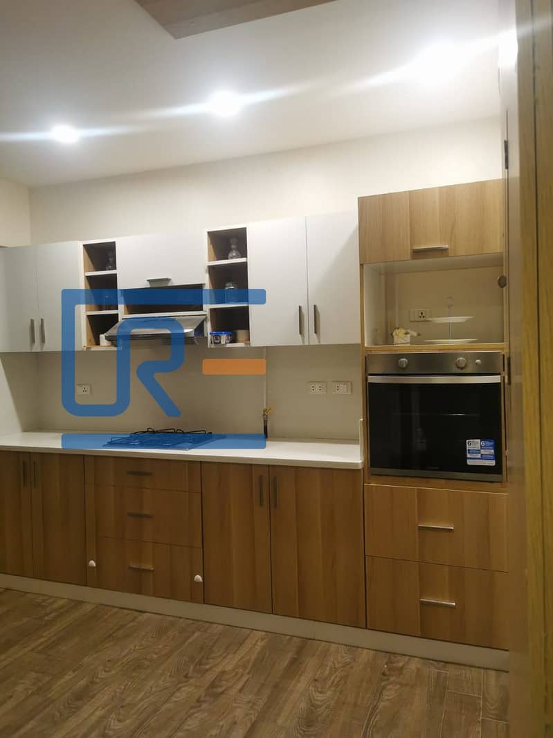 6 8c9d7cc7-4514-4feb-acbb-e3c965b36f7a. jpg