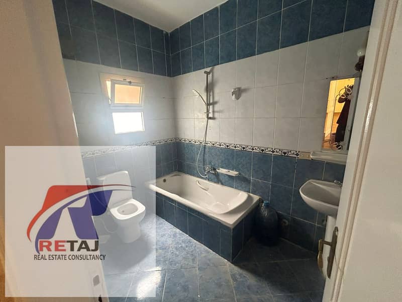 7 dc10464e-ae13-443a-81cd-4bb2bb9d65f1. jpg