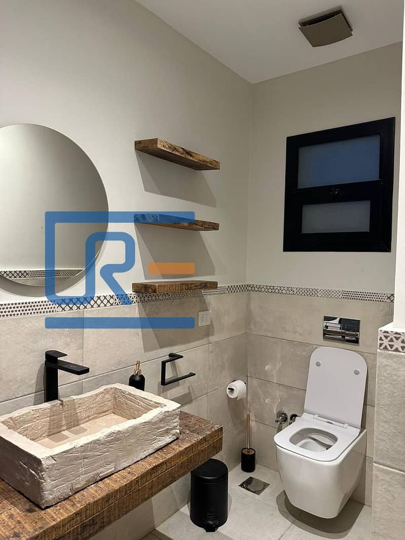 3 4e976f6c-3bf3-4414-bc48-7f8c50a5c63d. jpeg