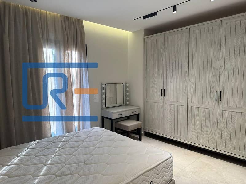 6 793b4d3d-aeb1-4cf0-866e-3e1caca63038. jpeg