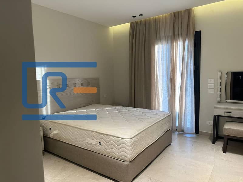 18 fb69e208-9a25-4a9d-bf3e-3ff101487876. jpeg