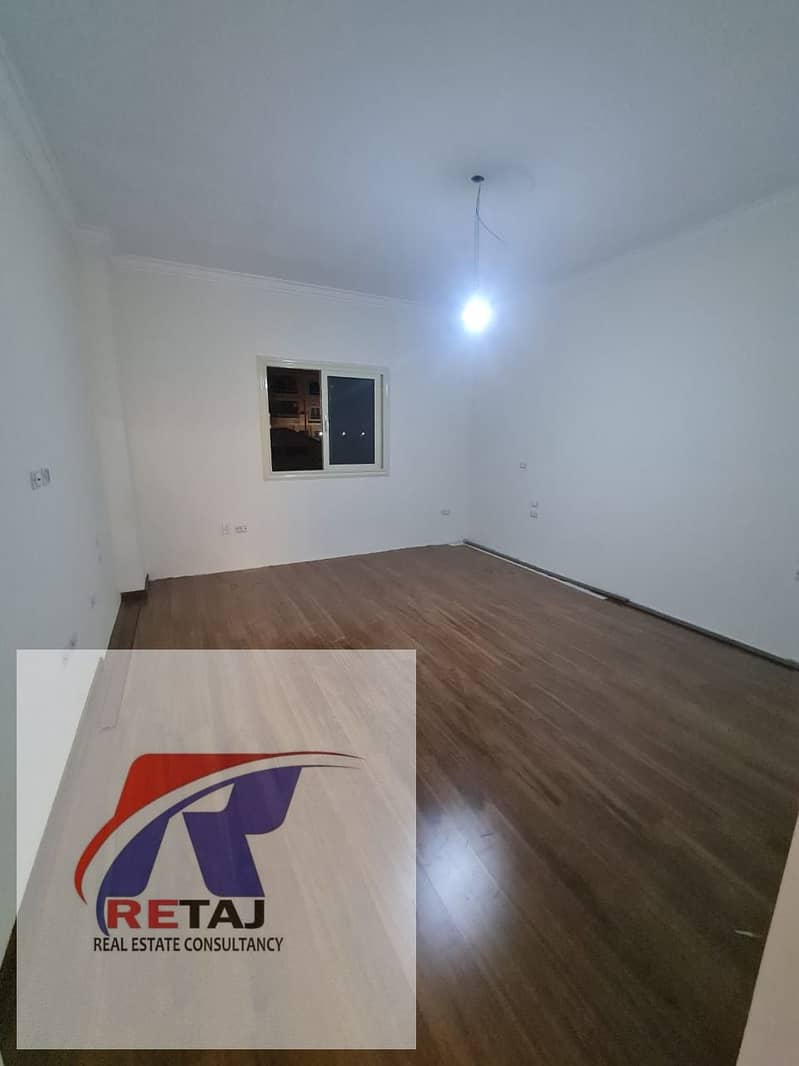 8 d3c82c15-ea97-4c38-86c8-eded36ff7cdb. jpg