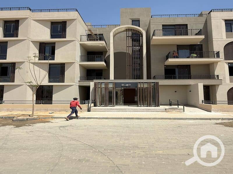 2 9ed93e85-d1db-4238-9ad4-6c5051213fa6. jpg