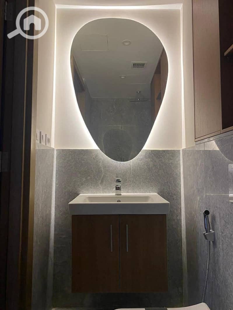 3 8ec7a942-ec57-4408-8905-9147013aaa5d. jpg