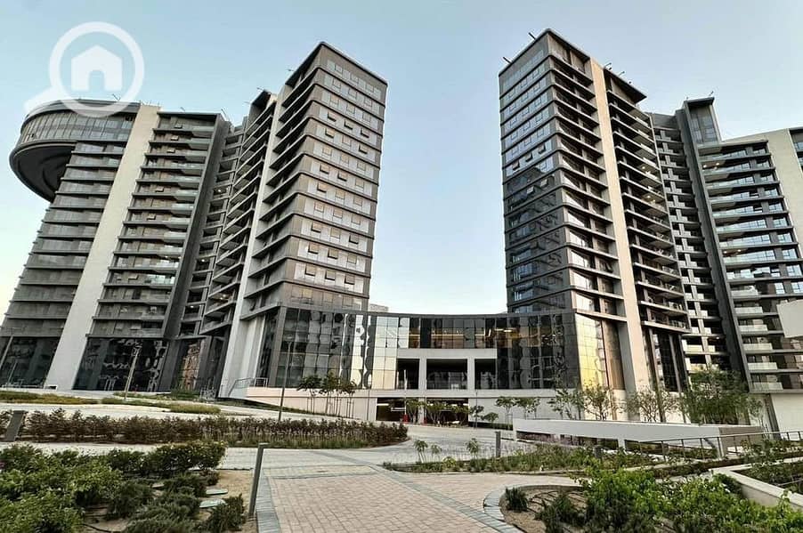 8 528051453_1280460383449683_4192620178042045131_n. jpg