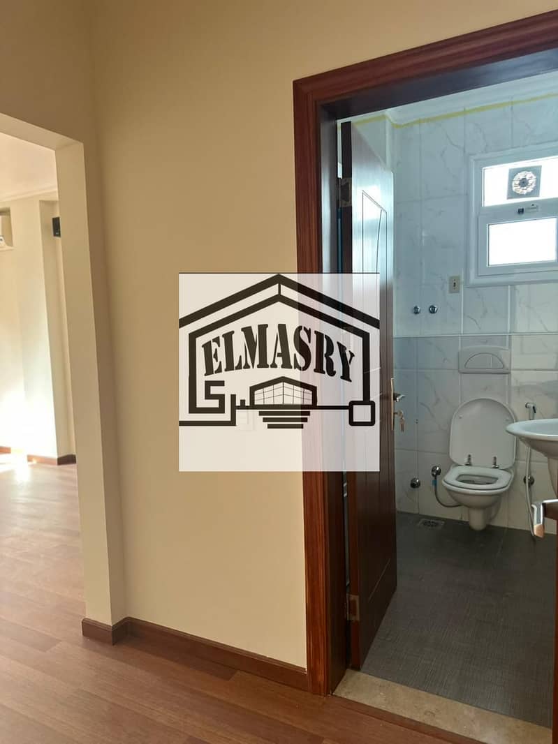 24 698e0670-6ed2-4e16-9ba4-d570307682bf. jpg