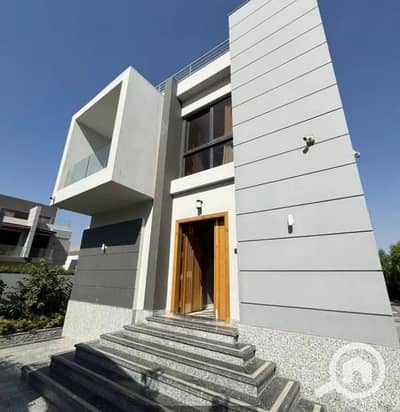 فیلا 4 غرف نوم للبيع في الشيخ زايد، الجيزة - Screenshot 2025-12-10 141314. jpg