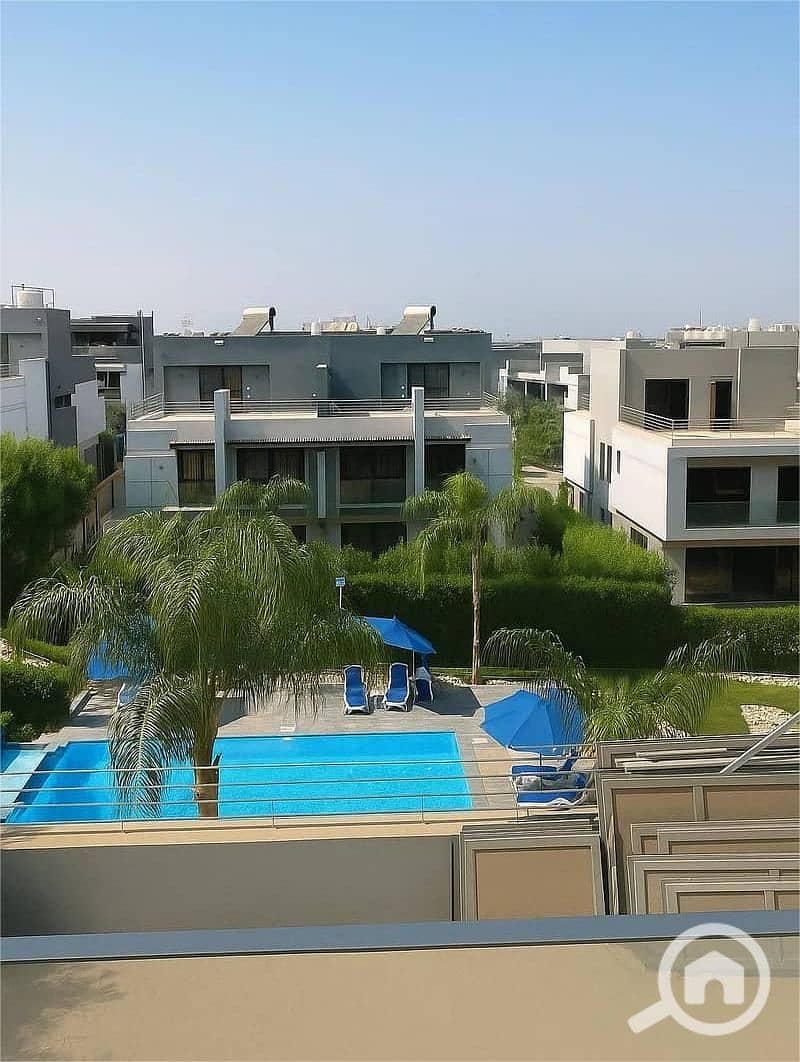 4 33680760-800x600. jpeg