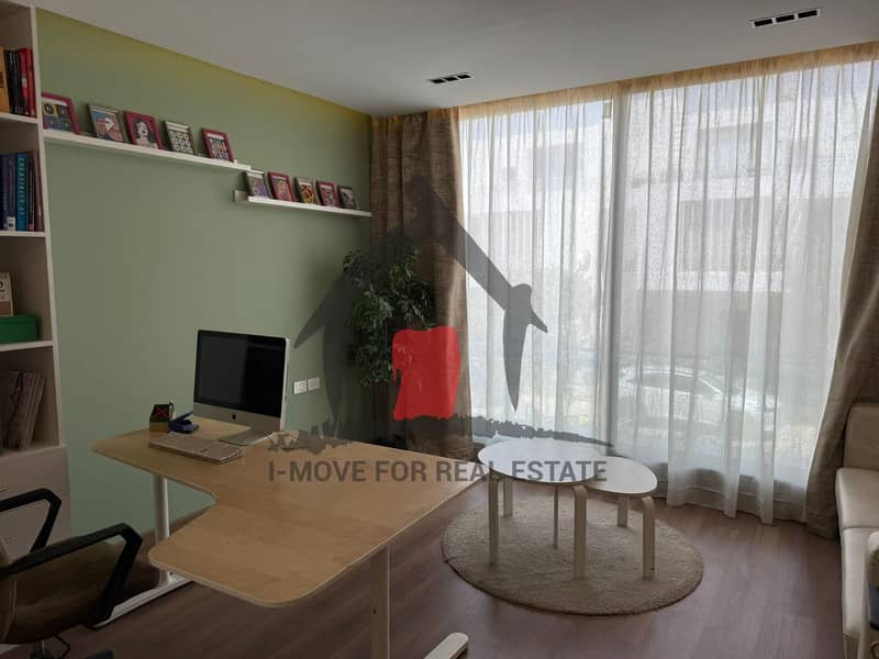 10 045103a1-dbb6-4791-b70e-a52319fd17e8. jpg