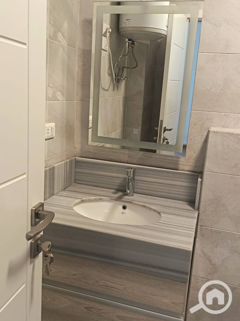 11 a345e2e3-d1d7-40bc-bc01-6e82df16df08. jpg