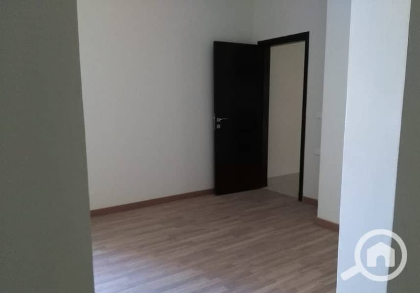 11 cf38c9f5-f07e-4197-8dc4-e8f565e8f4dd. jpg