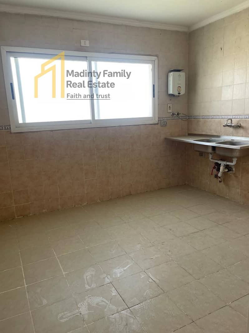 6 696378dd-a640-47b0-bc05-2bd3f3536643. jpg