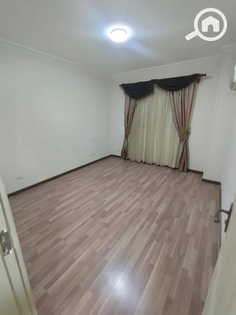 16 13e004b7-cc63-49fd-b0f2-fc24b5944f63. jpg